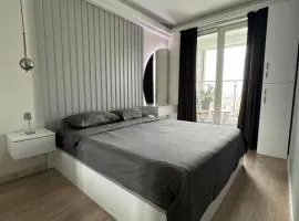 Skyline Retreat Apartment at Sky Towers with Spa and Fitness Access