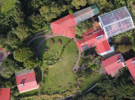 Valle Escondido Nature Reserve Hotel & Farm, viešbutis mieste Monteverde