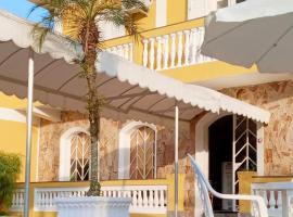 Pousada Villa Del Mare: Caraguatatuba'da bir otel