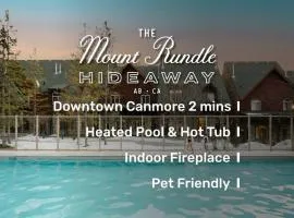 Mount Rundle Hideaway - Pool Hot Tub