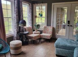 Flatt Creek Cottage, hotell med parkeringsplass i Livingston