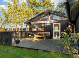 Beautiful Home In Sams With Kitchen, feriehus i Nordby