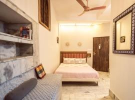 Le Fort Homestay, golfový hotel v destinaci Džajpur
