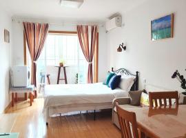 Lily's home, vacation rental in Shanghai