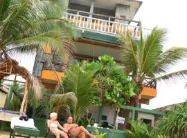 Athula Hikka beach Guesthouse