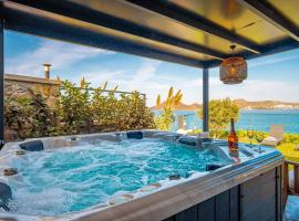 &Ccedil;imentepe Residence Deluxe 2 - Villa with Jacuzzi in Yalikavak, caba&ntilde;a en Bodrum