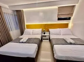 Hotel Living,The Persimmon double beds 4pax (904)