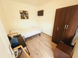 OLD Habitación Matrimonial Privada Diario o Mensual