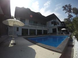 Santai De Lui Resorts, lodge in Kampong Mesjid