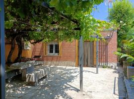 El patio de Rio Lozoya, villa in Buitrago del Lozoya