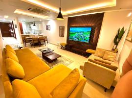 Sky Vista Apartments in Gold Crest Mall, DHA - Skyline Views, hotel in Lahore