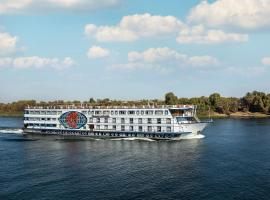 MS Chateau Lafayette Nile Cruise - 4 nights from Luxor each Monday and 3 nights from Aswan each Friday, hotel sa Luxor