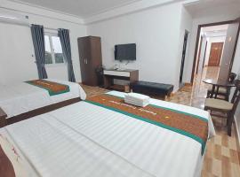 Family Transit Hotel, hotel v destinaci Thach Loi