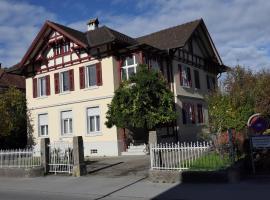 Historische Villa im Herzen Rankweils, nakvynės su pusryčiais namai mieste Rankveilis