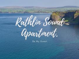 Zemu izmaksu kategorijas viesnīca Rathlin Sound Apartment, Ballycastle pilsētā Ballīkāsla