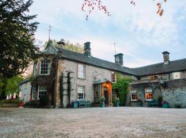 Rafters at Riverside House Hotel: Bakewell şehrinde bir otel