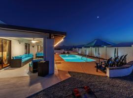 Casa Azul Lake House Relax & Play - Water & Desert, hotel la plajă din Lake Havasu City