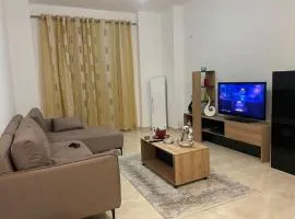 K&K - Newly Furnished Apartment (Super Central)