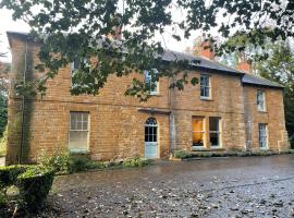 The Old Vicarage, Bed & Breakfast in Flore