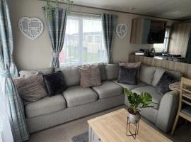 Sun sea and sand at Whitley bay caravan park, hotel with parking in Whitley Bay