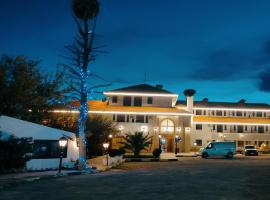 Amrouss touristic DarMaroc, готель у місті Азру