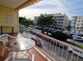 Beach Apartment Regueral, apartamento em Cambrils