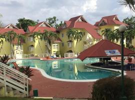 Mystic Ridge Paradise, viešbutis Očo Riose, netoliese – Dolphin Cove Ocho Rios