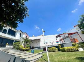 CASA Punto Medio, ξενοδοχείο σε Tlayacapan