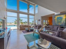 Golf Luxury villa with private pool, vila v destinaci Hurghada