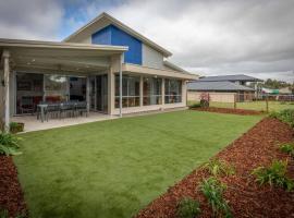 Rakali's View - 7 Wetlands Close, pet-friendly hotel in Murray Bridge