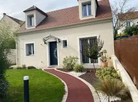 L'Etoile MC / Maison à 30min de Paris