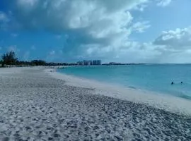 Apartment near Grace Bay Beach