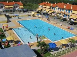 Lovely flat with pool-Beahost