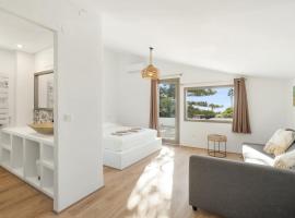 Bed & Breakfast in Villa Eden Palm, hotel v destinaci Benalmádena