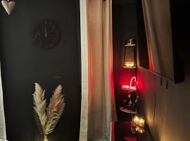 Suite64 - Jacuzzi privatif, hotel di Neuilly-sur-Seine