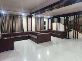 Urmee Guest House, hotel cerca de Aeropuerto de Cox's Bazar - CXB, Cox's Bazar