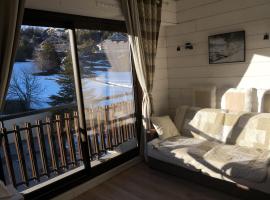 Joli Studio à la Montagne, hotel v destinaci Auron
