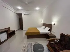 Morjim Sunset Guesthouse - Rooms with Kitchen