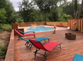 Camping Du Pont De St Gal, hotel v destinaci Saint-Gal-sur-Sioule