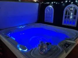 Dungarvon House B&B, Hot Tub, Garden, Summerhouse, Electric Vehicle Point , 3 Bedroom Options