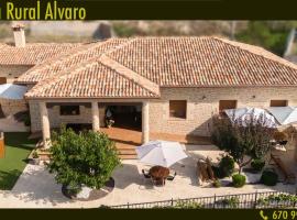 Casa Rural Alvaro, hotel pentru familii din Albares