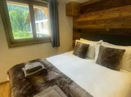 Le Petit Cham - Cosy and Stylist with Balcony View