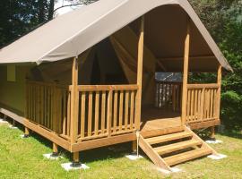 lodge du camping la Porte St Martin، فندق في Saint-Martin-en-Vercors