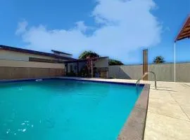 Mar, Piscina, Diversão: Sua Casa de Praia - Meaipe