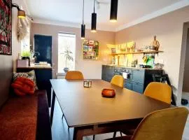 2 bedroom apartment with a loft- close to downtown