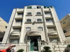 Yaso Roof & Apartments