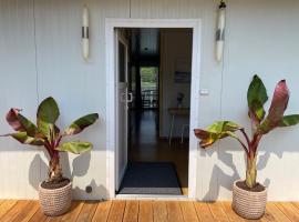 Hausboot im Hafen, hotel v destinaci Sankt Goar