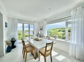 Incredible Views in Dartmouth with Parking and EV Charger, villa in Dartmouth