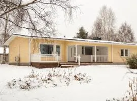 Spacious house near santapark