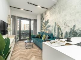 Comfy Apartments 4-5th Floor Hanza Tower - Sauna & Pool, spa hotel in Szczecin